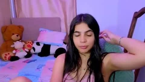 Snapshot of elenna_hotx chatting on February 2026 06:39:02 PM agnes online show from February 2026 06:39:02 PM