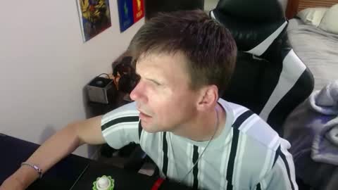 Walker online show from September 2025 04:25:01 AM