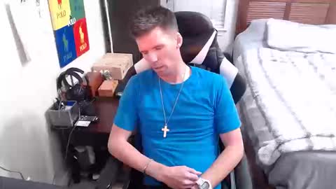 Walker online show from October 2025 04:11:01 AM