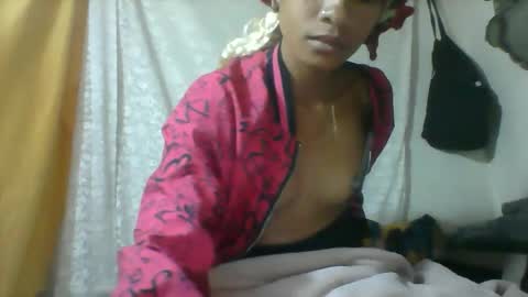 elia011 online show from May 2026 01:14:01 AM