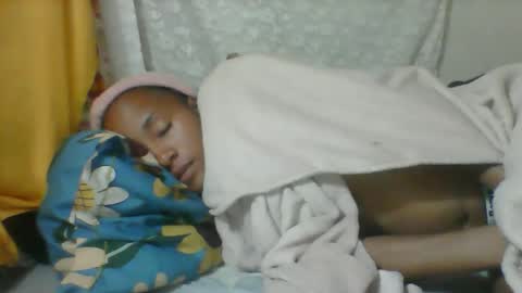 elia011 online show from May 2026 04:48:02 PM