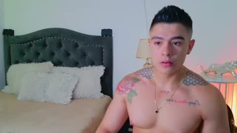 Snapshot of elian_craiggggg chatting on June 2026 07:12:02 PM Elian online show from June 2026 07:12:02 PM