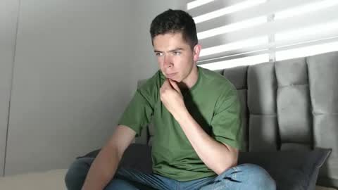 Elian online show from December 2024 10:27:01 PM