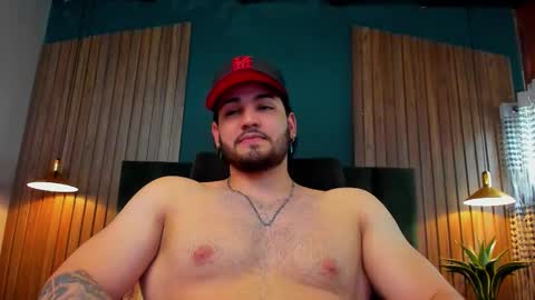 Elian online show from December 2025 07:40:01 PM