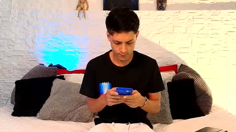 elias_salvatore_ online show from May 2026 03:09:01 PM
