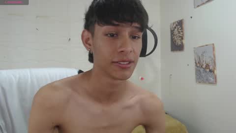 E L I A S online show from December 2024 03:51:01 AM