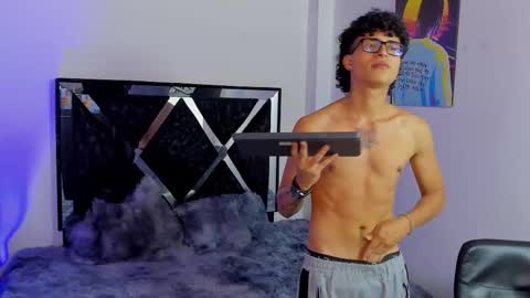 Elias Ferragamo online show from November 2025 07:27:01 PM