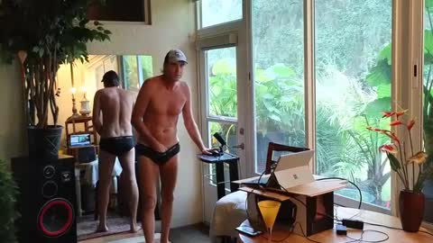 Snapshot of eliberator chatting on October 2025 07:01:02 PM eliberator online show from October 2025 07:01:02 PM