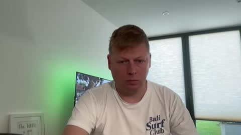 Snapshot of eliepa chatting on March 2026 03:08:01 PM CabinCrewDrew online show from March 2026 03:08:01 PM