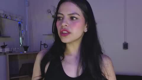 Eliie online show from December 2025 09:31:02 PM