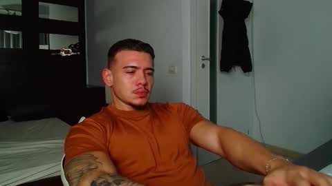 ElijahThorne online show from December 2025 05:46:01 AM