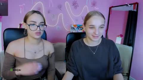 Elin online show from May 2026 05:49:01 AM