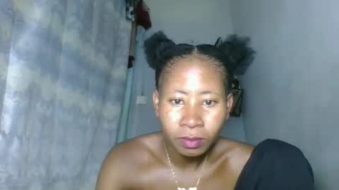 Snapshot of elina981 chatting on February 2026 10:47:02 AM elina981 online show from February 2026 10:47:02 AM