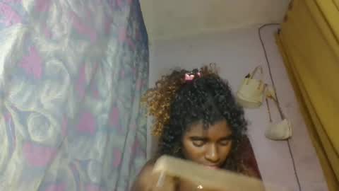 elina981 online show from April 2026 07:58:01 PM