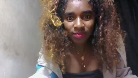 elina981 online show from May 2026 12:16:02 AM