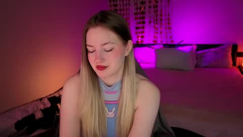 Elina online show from April 2026 04:46:01 AM