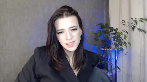 Elina online show from March 2026 10:46:01 PM
