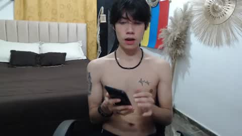 Snapshot of elio_collem chatting on June 2026 08:35:01 AM ELIO online show from June 2026 08:35:01 AM