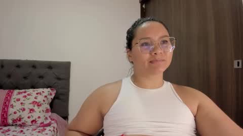      online show from October 2025 09:22:01 PM