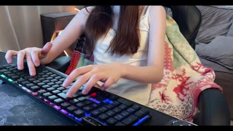 Snapshot of elisa_north chatting on January 2025 07:29:01 AM Elisa North online show from January 2025 07:29:01 AM