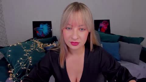 Elisabeth online show from February 2025 11:28:01 AM