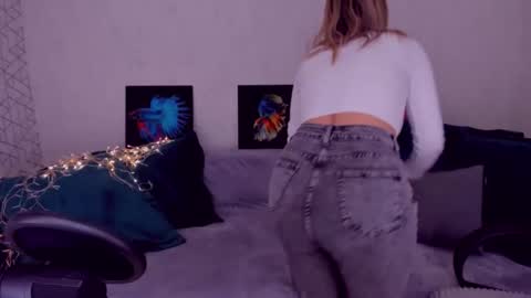 Elisabeth online show from February 2025 02:25:01 PM