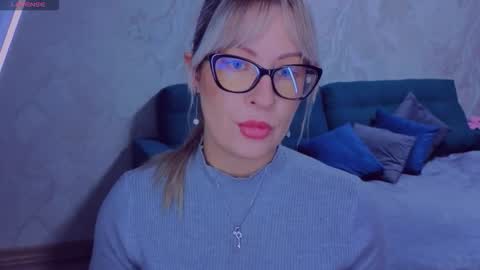 Elisabeth online show from September 2025 06:29:02 PM