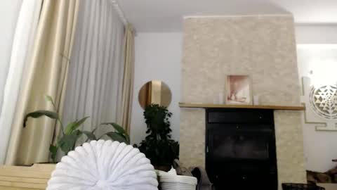 Snapshot of elise_bliss69 chatting on November 2025 05:23:02 PM elise_bliss69 online show from November 2025 05:23:02 PM