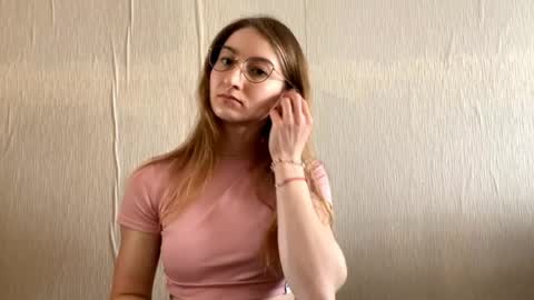 Elisabet online show from April 2026 09:32:01 AM