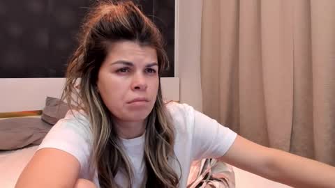 Elly online show from March 2026 08:59:02 PM