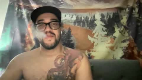 Snapshot of elitealex87 chatting on October 2025 02:37:02 AM elitealex87 online show from October 2025 02:37:02 AM