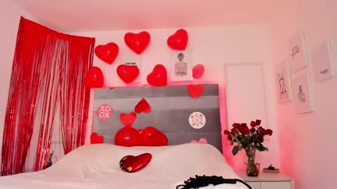 Elizabeth  online show from February 2025 04:12:02 PM