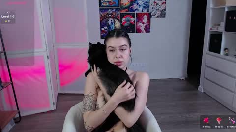 Ari online show from February 2025 06:24:01 PM