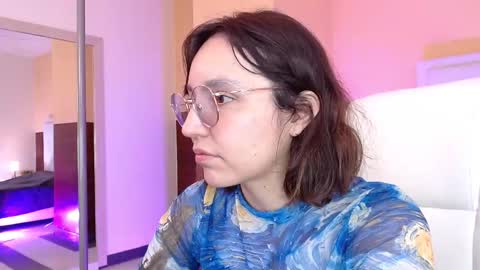 Eliza online show from January 2026 07:38:01 PM