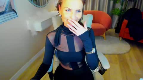 Snapshot of elizabe_th chatting on February 2025 07:26:01 AM Elizabethangel online show from February 2025 07:26:01 AM