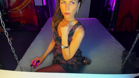 Snapshot of elizabe_th chatting on March 2025 09:32:02 AM Elizabethangel online show from March 2025 09:32:02 AM