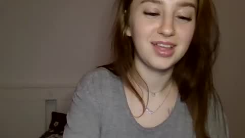 Snapshot of elizabet_18 chatting on February 2025 10:36:02 PM Elizabet 18 online show from February 2025 10:36:02 PM