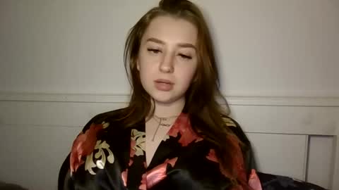 Snapshot of elizabet_18 chatting on February 2025 11:55:01 PM Elizabet 18 online show from February 2025 11:55:01 PM