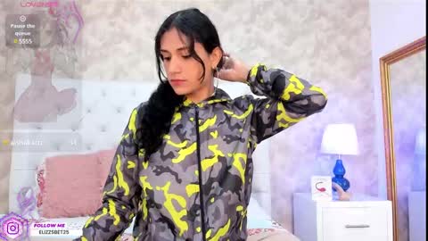 Snapshot of elizabet_taylor_ chatting on December 2024 01:49:01 PM Elizabet Taylor online show from December 2024 01:49:01 PM