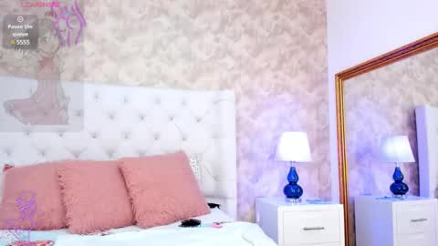 Snapshot of elizabet_taylor_ chatting on January 2025 03:27:01 PM Elizabet Taylor online show from January 2025 03:27:01 PM