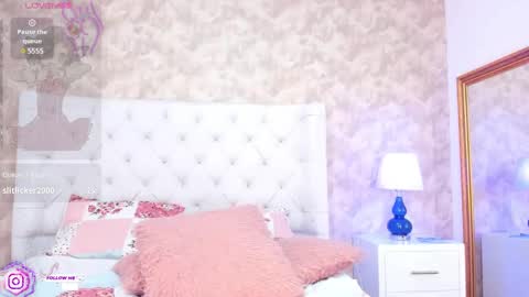 Snapshot of elizabet_taylor_ chatting on January 2025 07:05:01 PM Elizabet Taylor online show from January 2025 07:05:01 PM