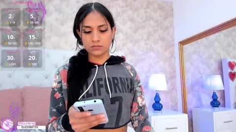 Snapshot of elizabet_taylor_ chatting on March 2025 03:22:01 AM Elizabet Taylor online show from March 2025 03:22:01 AM