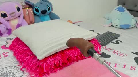 ELIZA online show from November 2025 04:14:01 AM