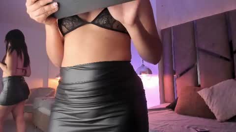 Snapshot of elizabeth_collins_ chatting on June 2026 12:50:01 PM Elizabeth online show from June 2026 12:50:01 PM