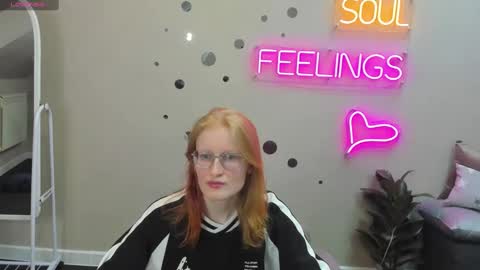 Snapshot of elizabeth_harpper chatting on January 2025 03:00:02 PM Elizabeth online show from January 2025 03:00:02 PM