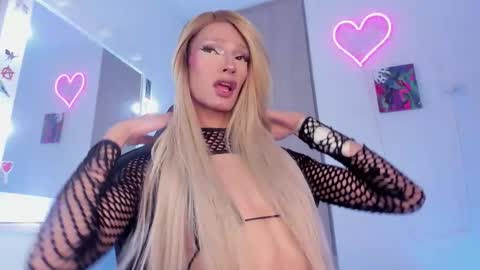 Snapshot of elizabeth_jones_01 chatting on October 2025 08:48:02 AM Eli online show from October 2025 08:48:02 AM