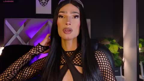 Snapshot of elizabeth_jones_01 chatting on February 2026 02:47:01 PM Eli online show from February 2026 02:47:01 PM