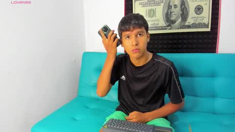 Elizabeth Lamer online show from November 2025 06:51:02 AM