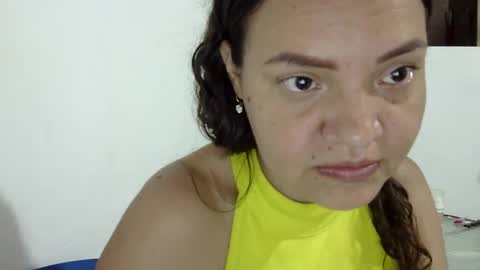 Elizabeth Martinez  online show from September 2025 03:22:02 PM