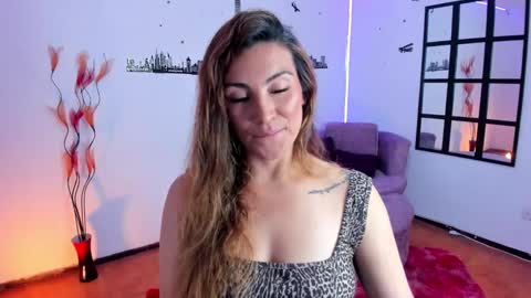 Elizabeth online show from December 2025 10:52:01 PM